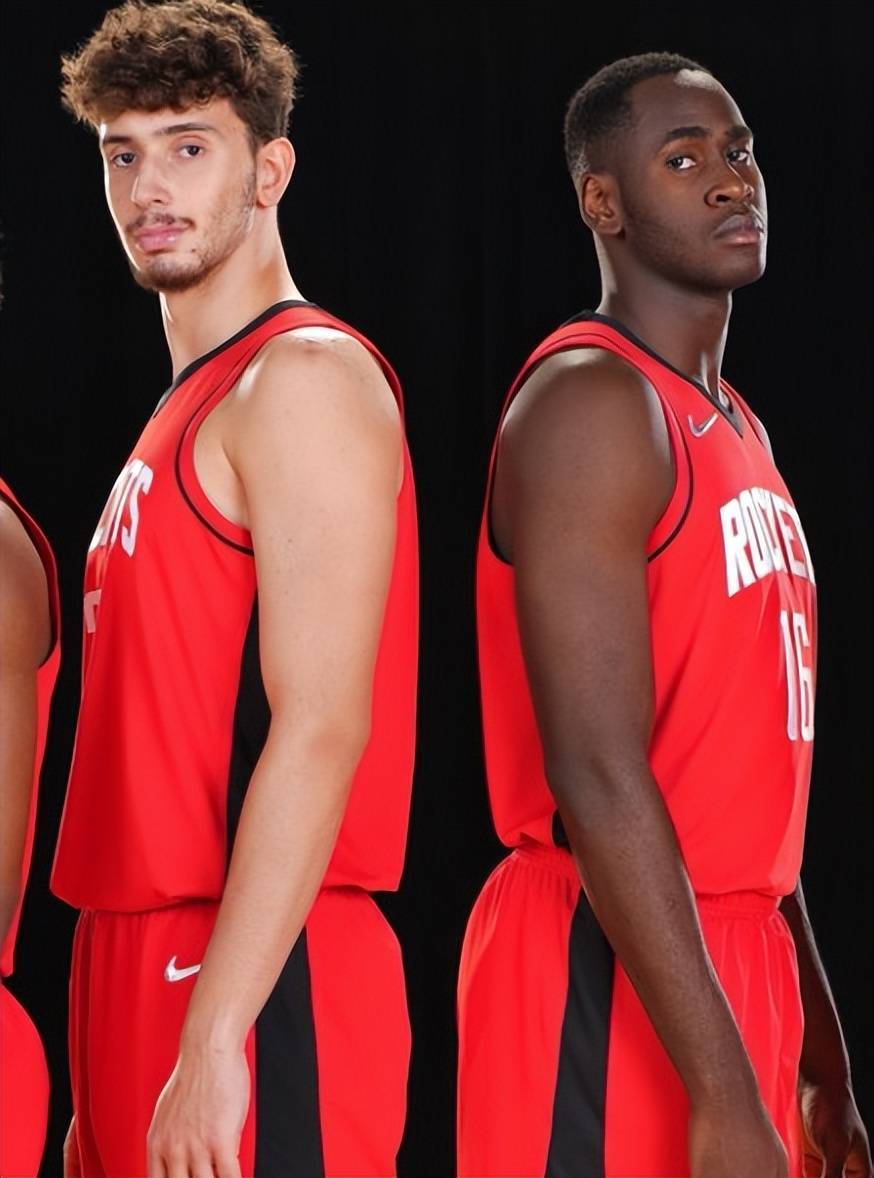 保加利亚男篮豪取连胜,赢来掌声 保加利亚男篮豪取连胜,赢来掌声