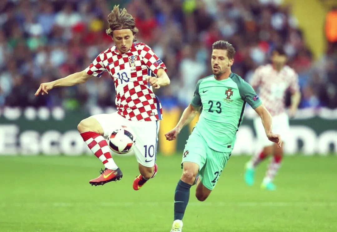 爱游戏登录入口-葡萄牙对阵克罗地亚，备战绝对防守