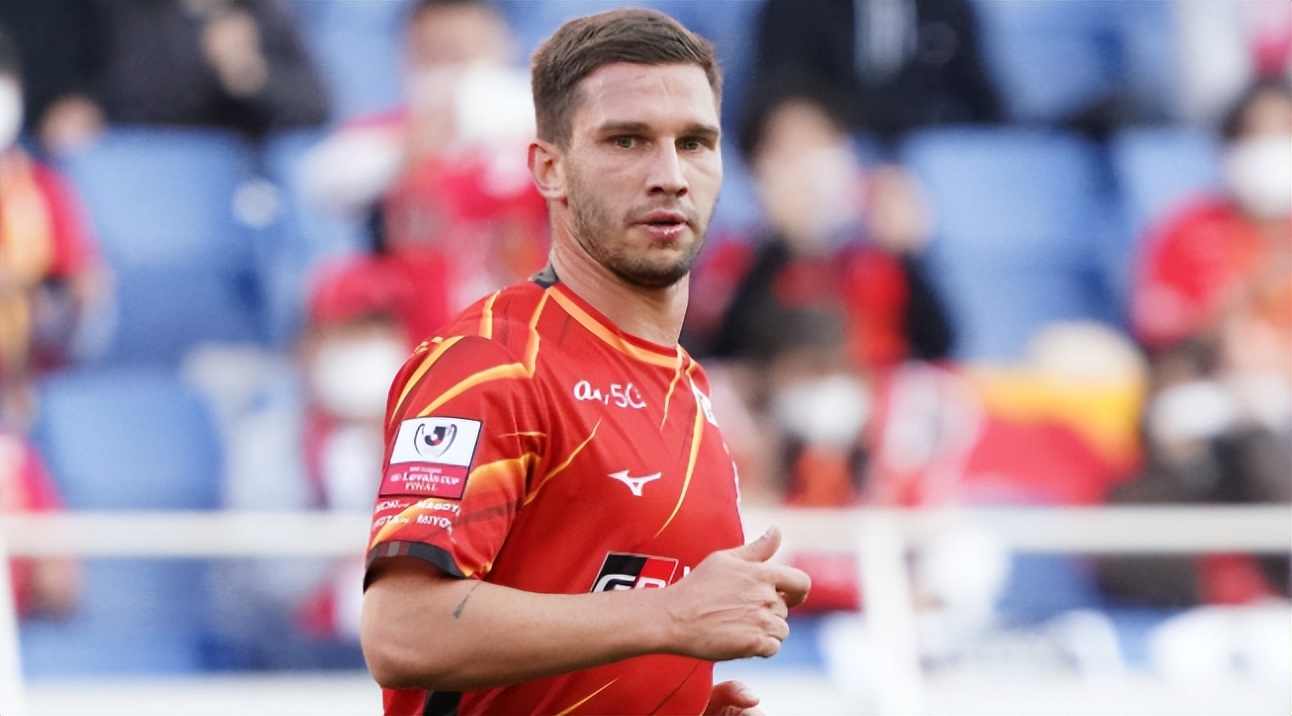 爱游戏官网入口-萨拉戈萨爆冷获胜，实力超出预期