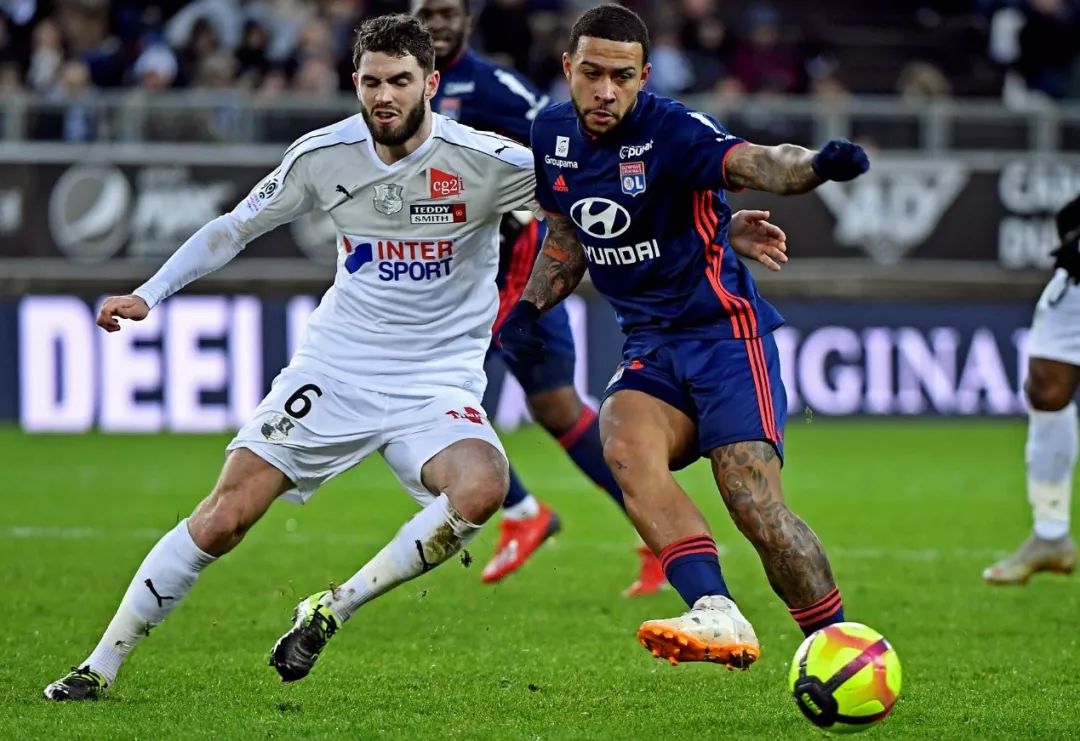 爱游戏注册-帕尔马队胜切沃，客场连捷领先身后幸运垂青的简单介绍