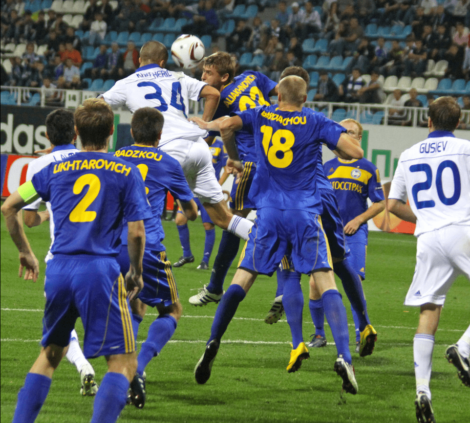 爱游戏课程-关于强力攻守：足球联赛精彩对决引关注的信息