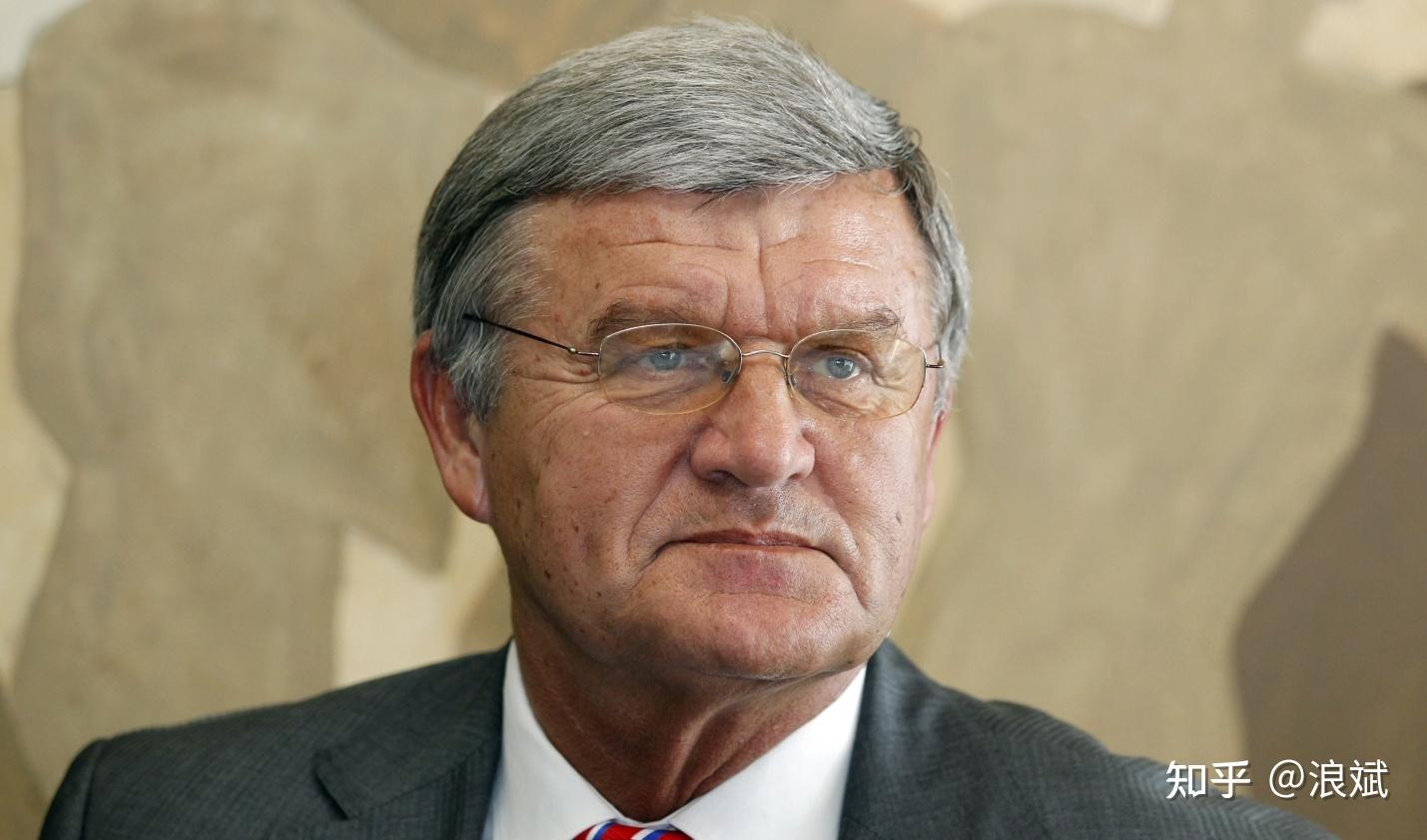 爱游戏活动-波兰实现横扫，冲击冠军宝座不容忽视