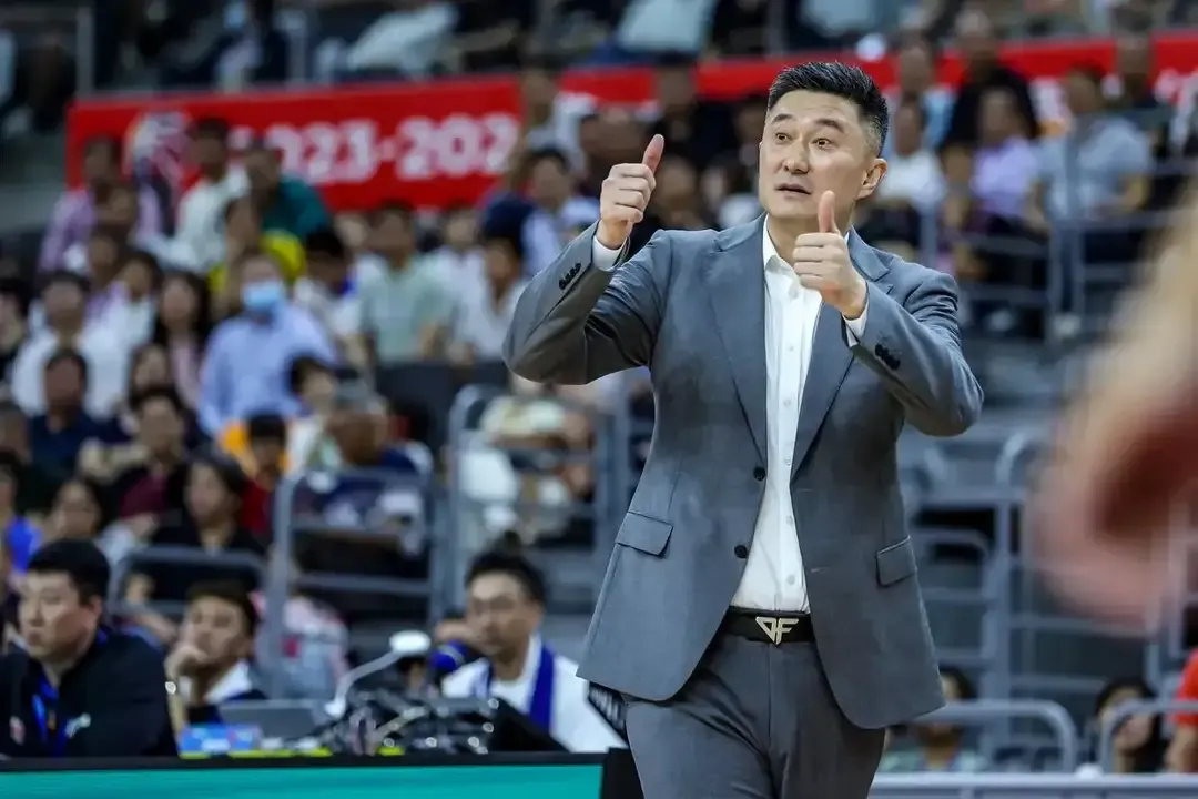 爱游戏登录入口-包含浙江稠州虽败犹荣，球队仍保持斗志的词条