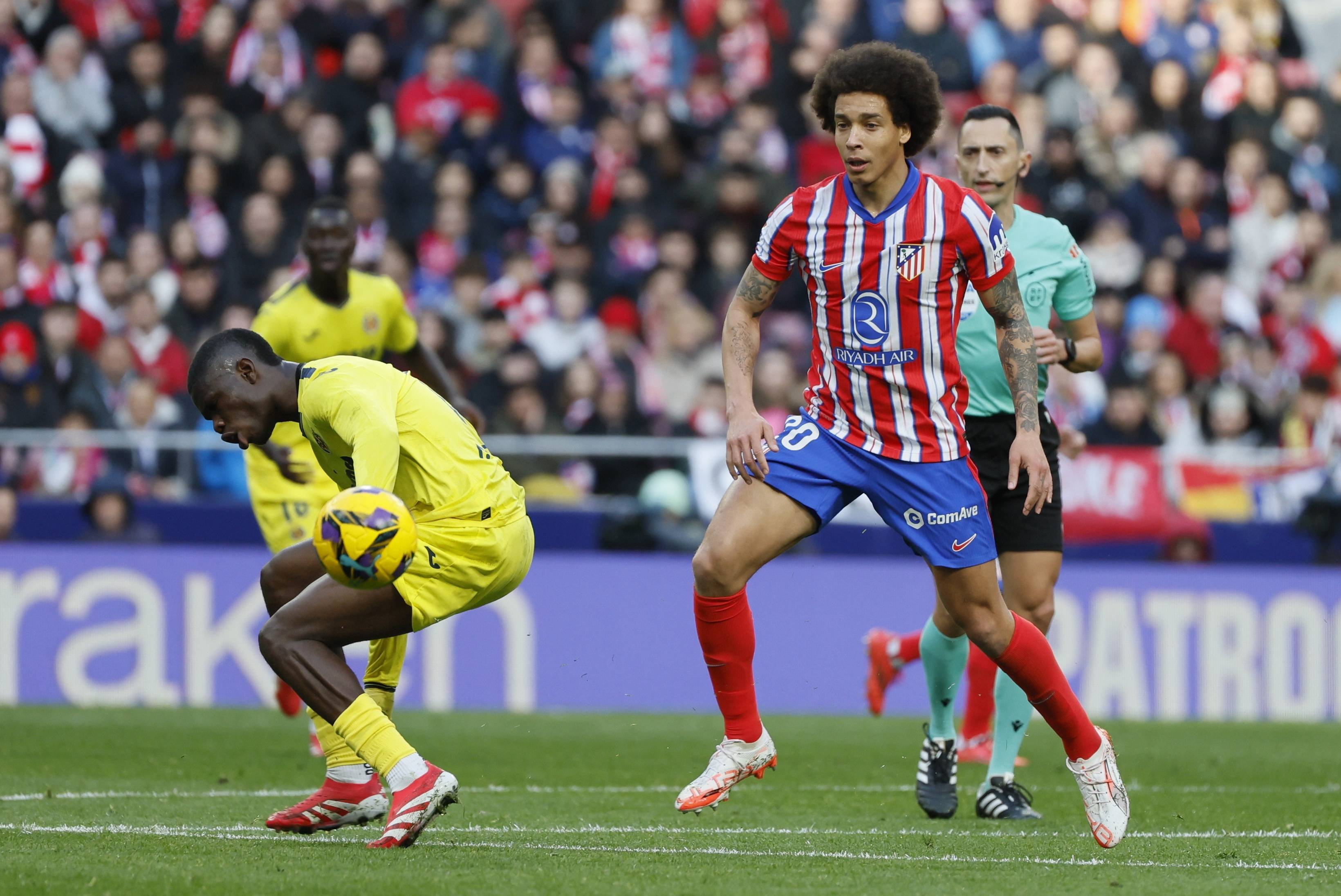 爱游戏网站入口-塞维利亚重夺榜首，马竞全力追赶的简单介绍