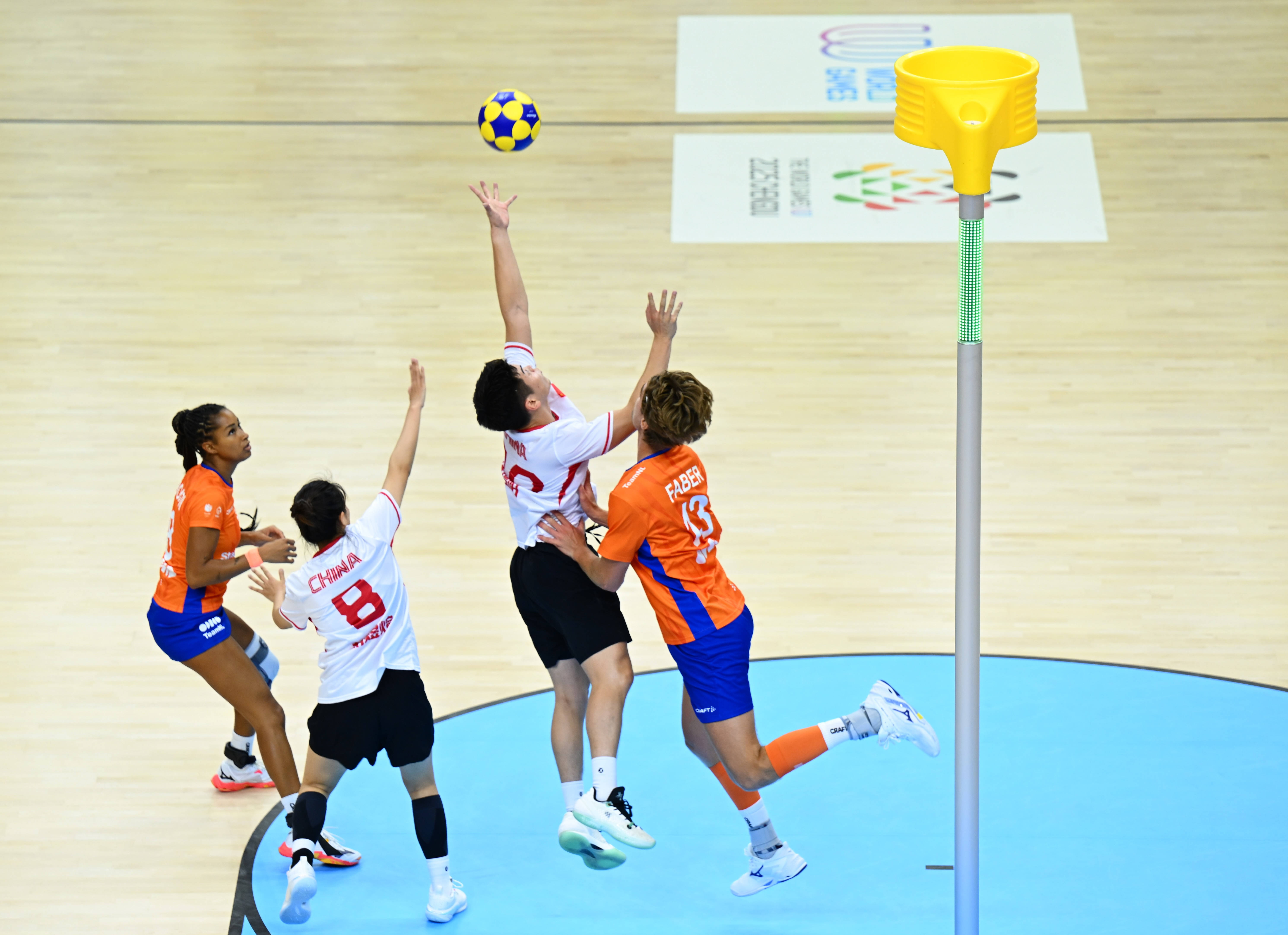 欧预赛：荷兰不敌挪威，遗憾出局