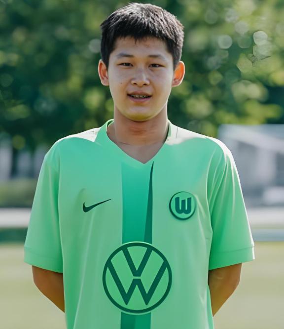 爱游戏亚洲官网-沃尔夫斯堡年轻球员成长迅速，球队未来可期的简单介绍
