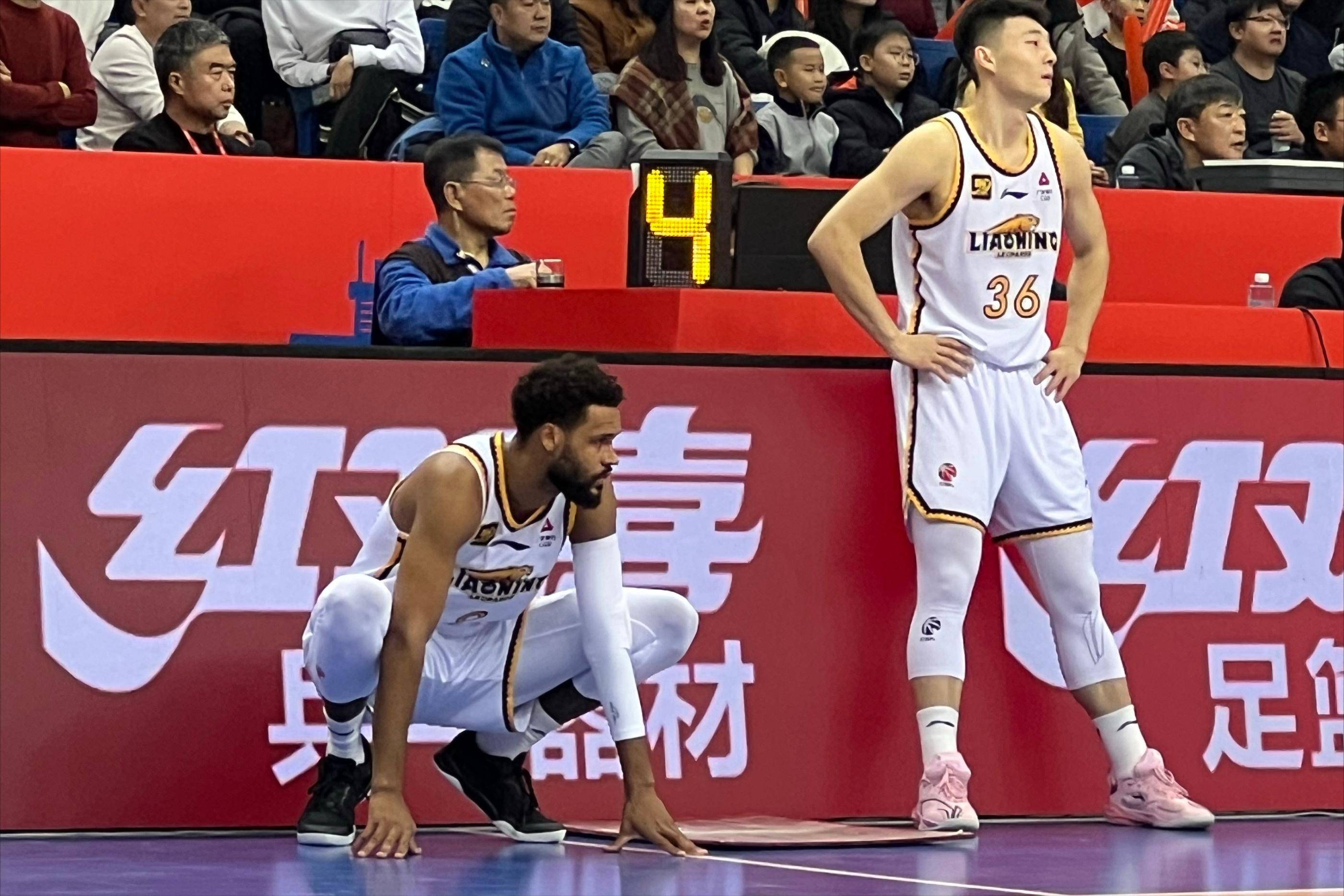 沈阳球员在比赛中取得巨大成功 沈阳球员在比赛中取得巨大成功