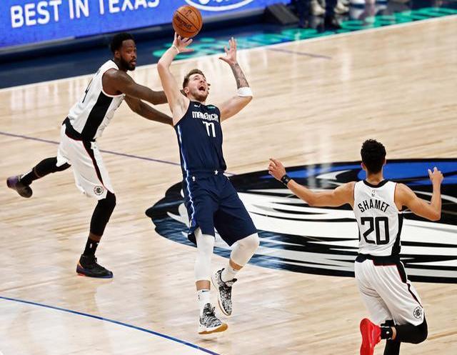 爱游戏vip注册-上海龙队在比赛中取胜，实力超群