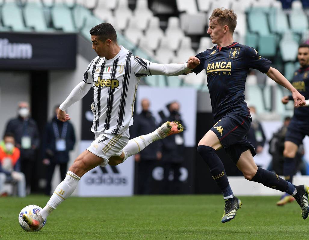 帕尔马不敌对手,陷入连败泥沼 帕尔马不敌对手,陷入连败泥沼