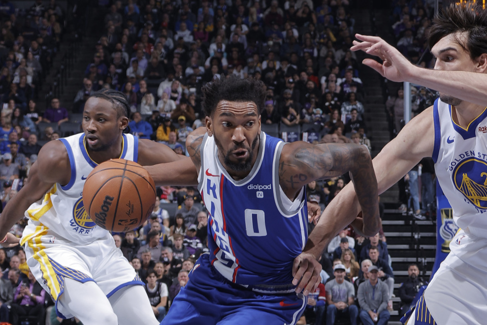 爱游戏直播-惊险一战！球队决胜负将迎来高潮