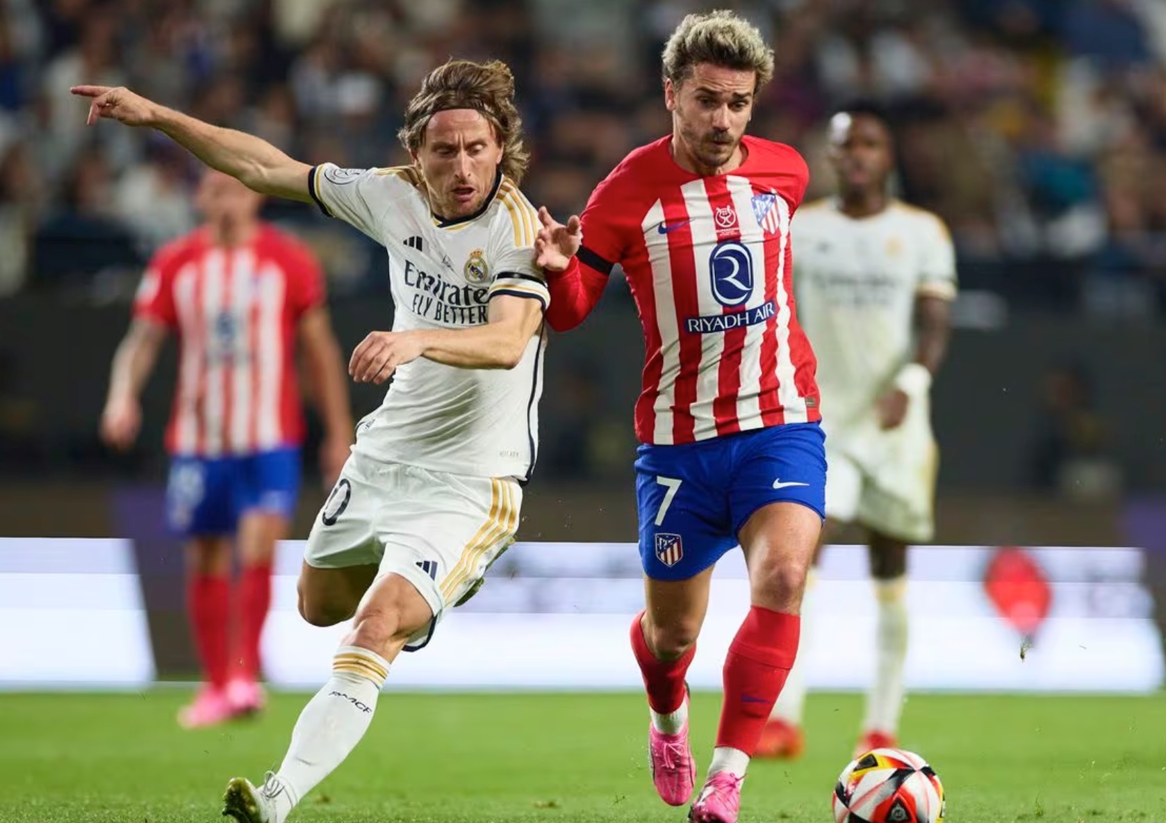 爱游戏平台-马德里德比，皇马力克马竞晋级欧冠半决赛的简单介绍